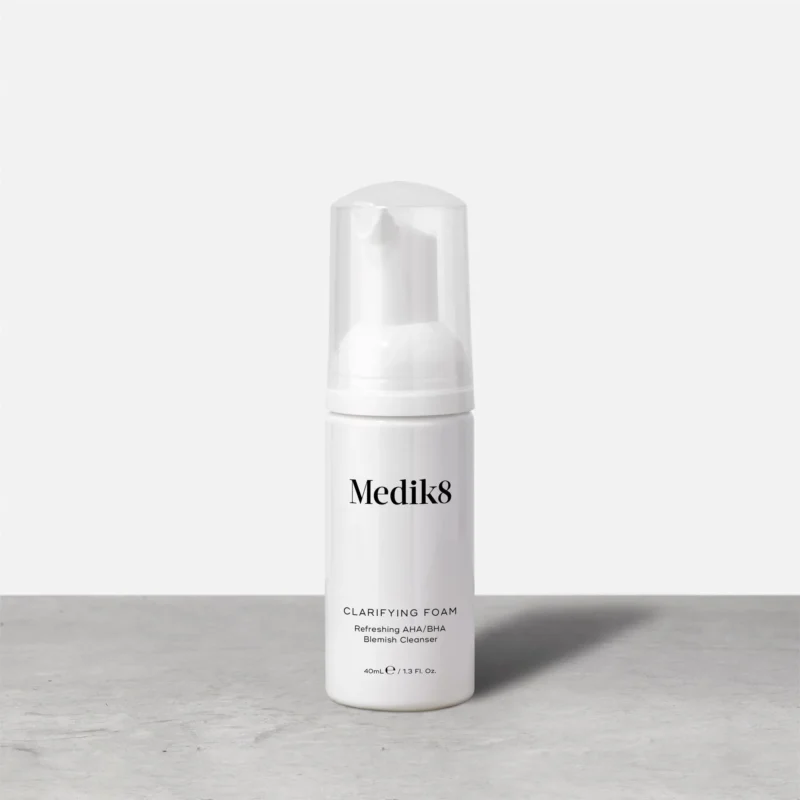 Medik8 Clarifying Foam Пінка для очищення проблемної шкіри